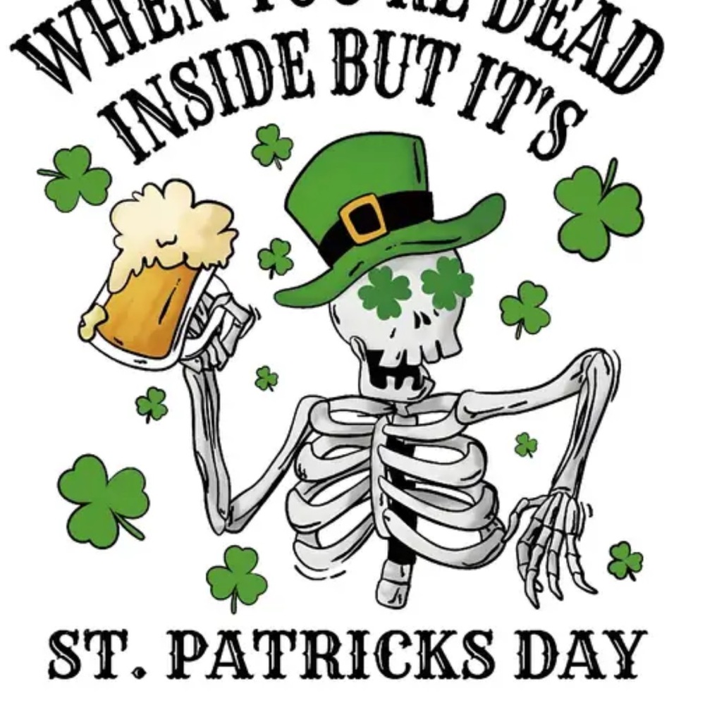 St Patrick’s Day Graphic Tee Size M UNISEX avail on white sweatshirt L or XL